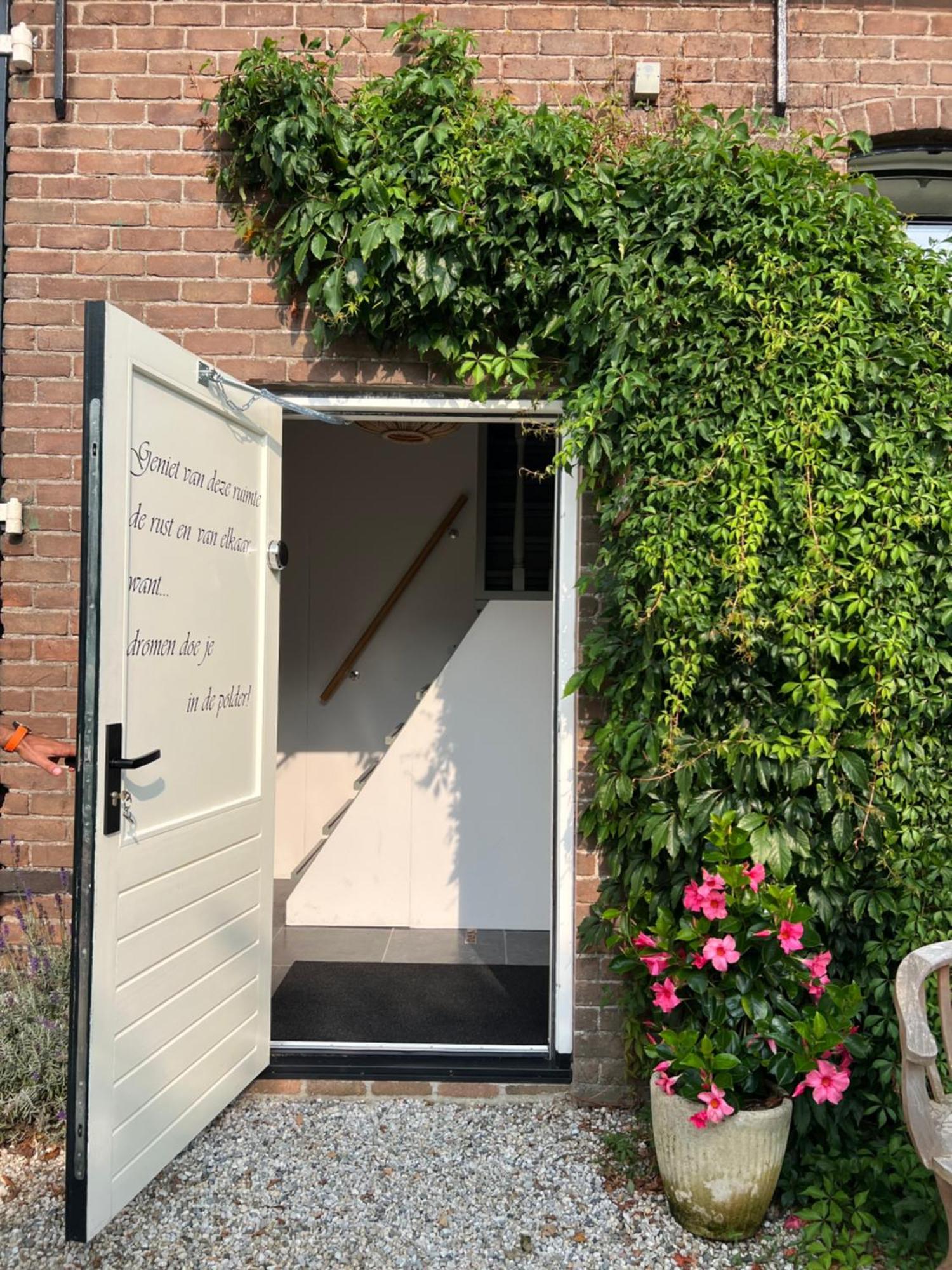 B & B 'Droom In De Polder De Suite Met Prive Sauna Arnemuiden Luaran gambar